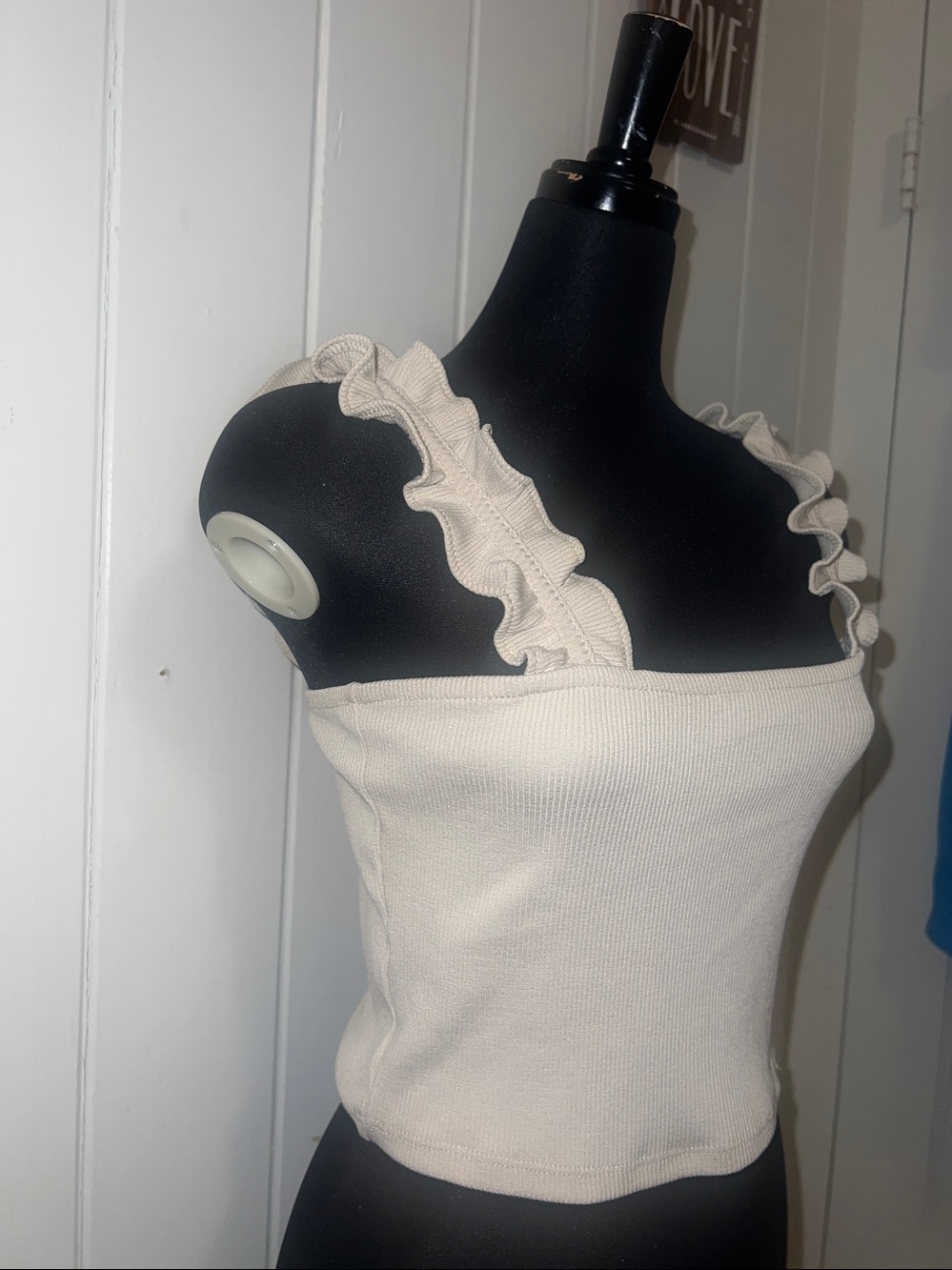❤️❤️zarah Ruffle Strap Ribbed Cropped Tank Top - Cream - Picture 4 of 5